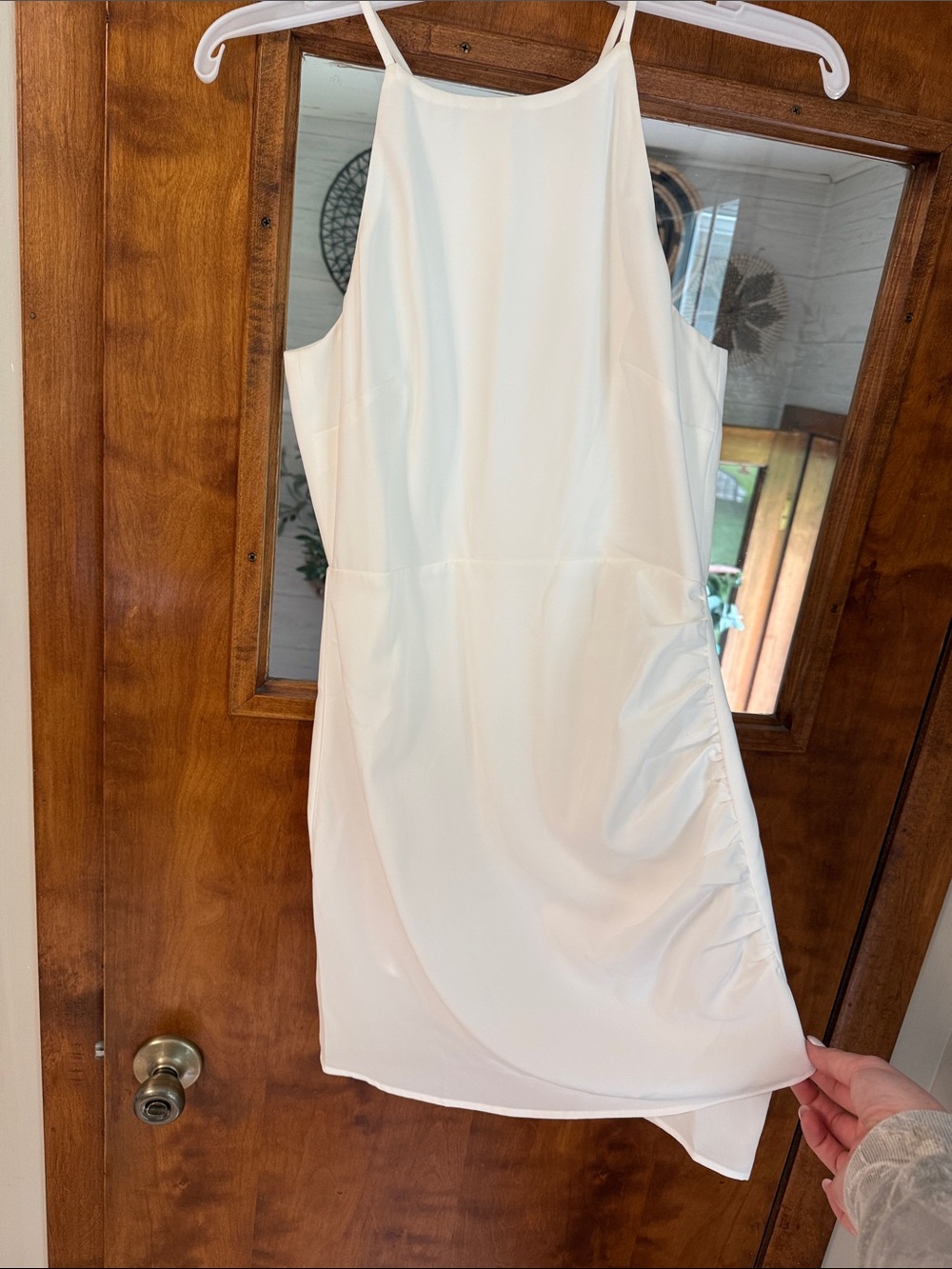 Storia White Sleeveless Mini Dress
